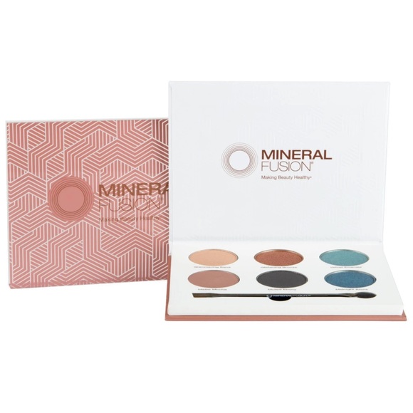 Mineral eyeshadow palette - Picture 7 of 12